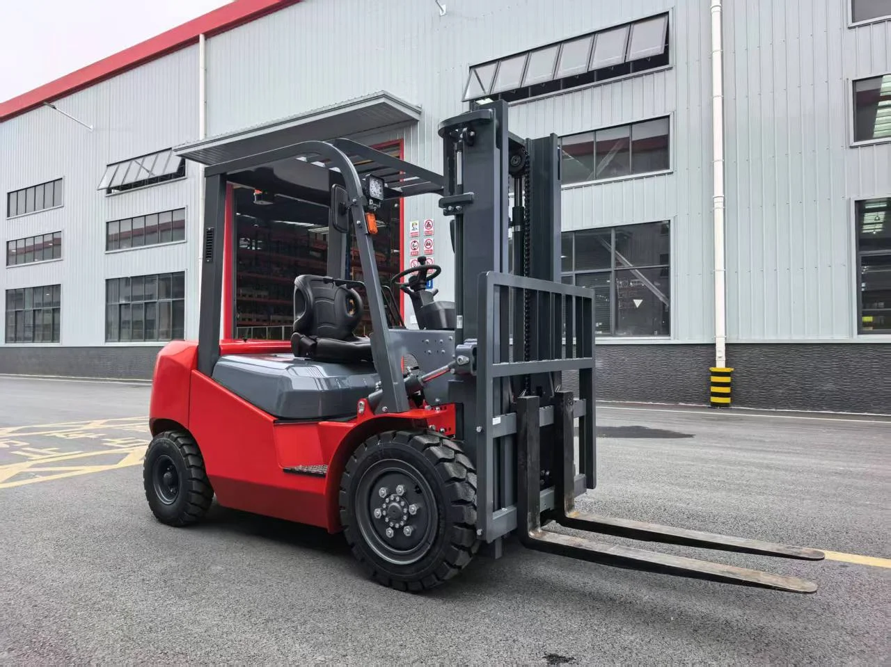 SHANN FD35 RT4 - дизельный внедорожный автопогрузчик 3.5 т