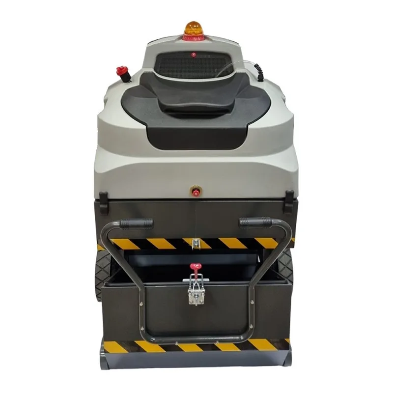 Аккумуляторная подметальная машина с местом оператора Bennett Tornado 700bd (с литиевым АКБ 200 а/ч)