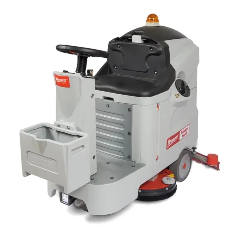 Аккумуляторная поломоечная машина с местом оператора Bennett Ranger R660b (с литиевым АКБ 150 а/ч)