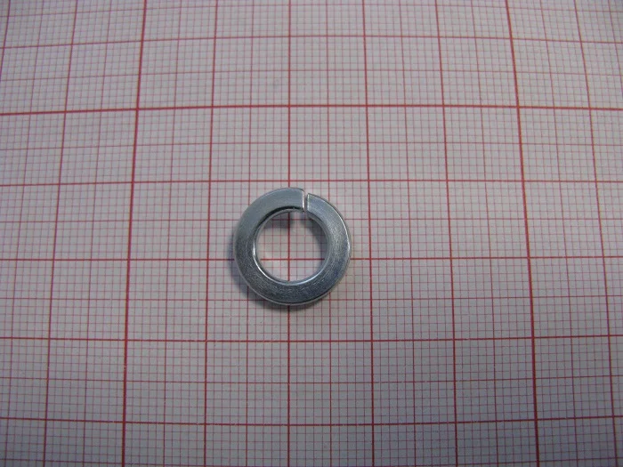 02011-00008 Кольцо упорное разрезное (HH)