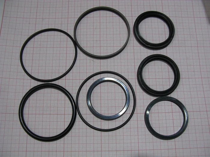 04433-20041-71 Ремкомплект цилиндра управления d-50 (RV)