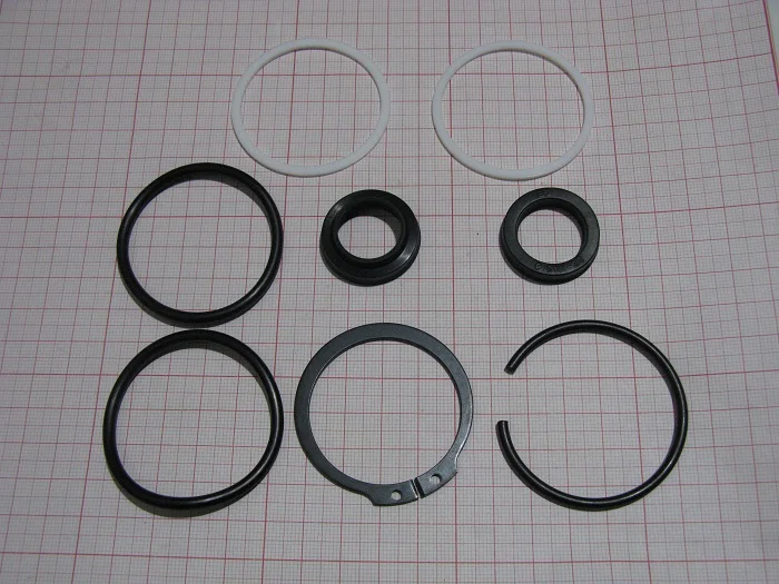 04751-20480-71 Ремкомплект гидроцилиндра каретки d-20 (HH)