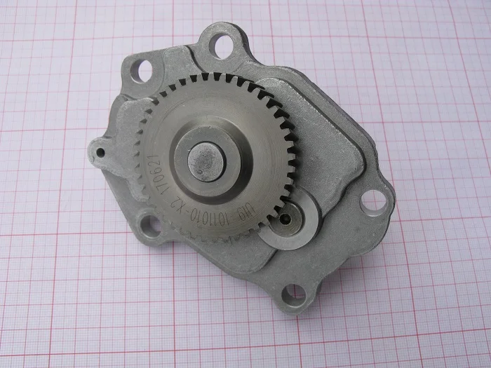 1011010-X2 Насос масляный CA498 (TRP)