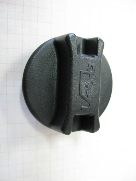 15255-40F00 Крышка маслозаливной горловины Nissan TD27