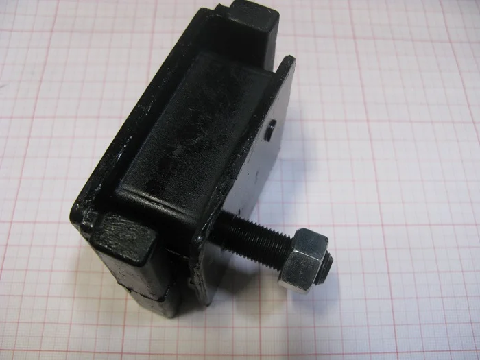 41261-30512-71 Опора резиновая (подушка АКПП) Toyota 1DZ (HH)