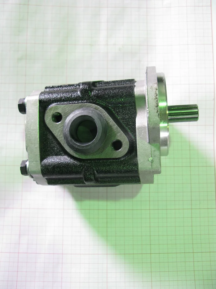 67130-13330-71 Насос гидравлический (RV)