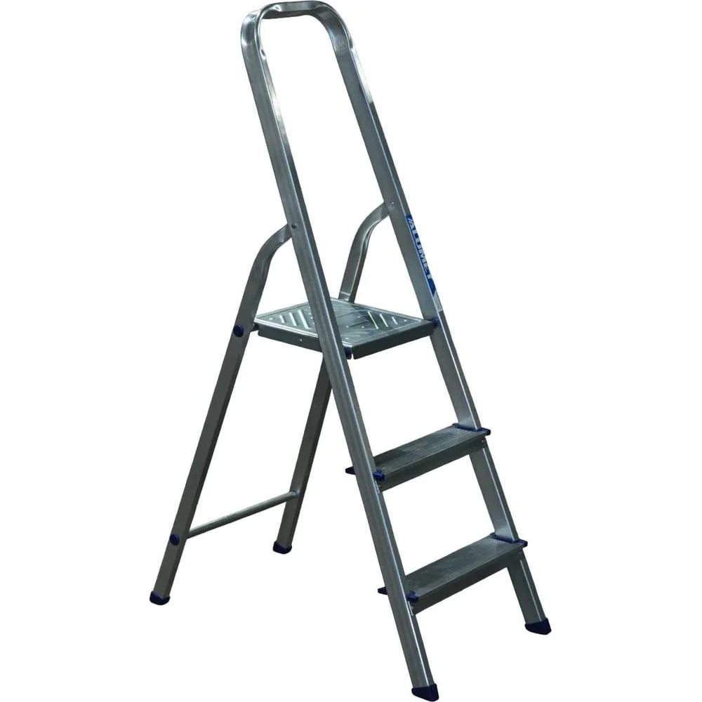 Алюминиевая стремянка Алюмет 3 ступени. Серия
