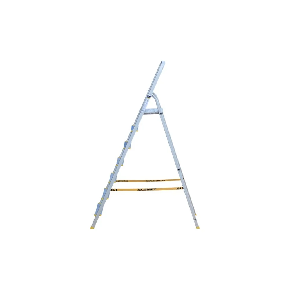 Алюминиевая стремянка Алюмет с анодированным покрытием профессиональная 7 ступеней. Серия APA 7007