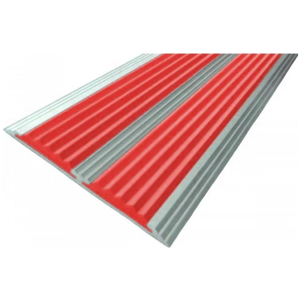Двойная противоскользящая алюминиевая полоса ООО Элитпроф ECO 70 мм, с красной вставкой, 3 м АНСП 70 К 300 ECO