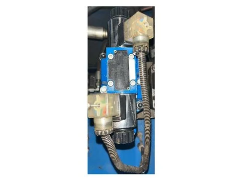 Rexroth (гидравлика) Клапан 4WEH16J72/6EG24N9ETK4 R900926595 для экскаватора погрузчика (аналог Bosch)