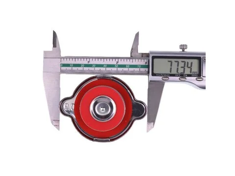 Радиатор Крышка 15021-72030 для Kubota B8200 B8200HST B9200 B9200HST L2050 L2350 L2250 L2500 L2550 L2650 L2850 L2950 M4030 M4050 M 5030 M5400