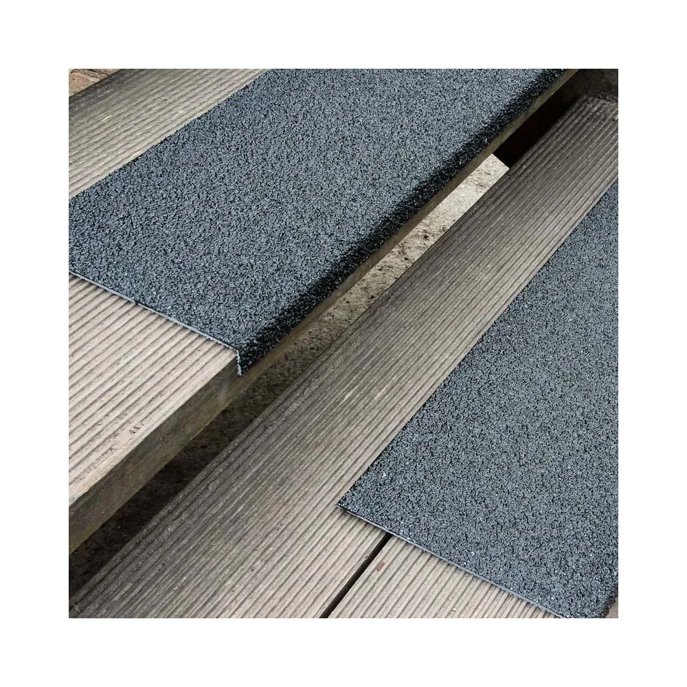 Противоскользящая пластина с углом стеклопластик Mehlhose GmbH 230x1000x30x4,2 мм цвет черный 12 Grit