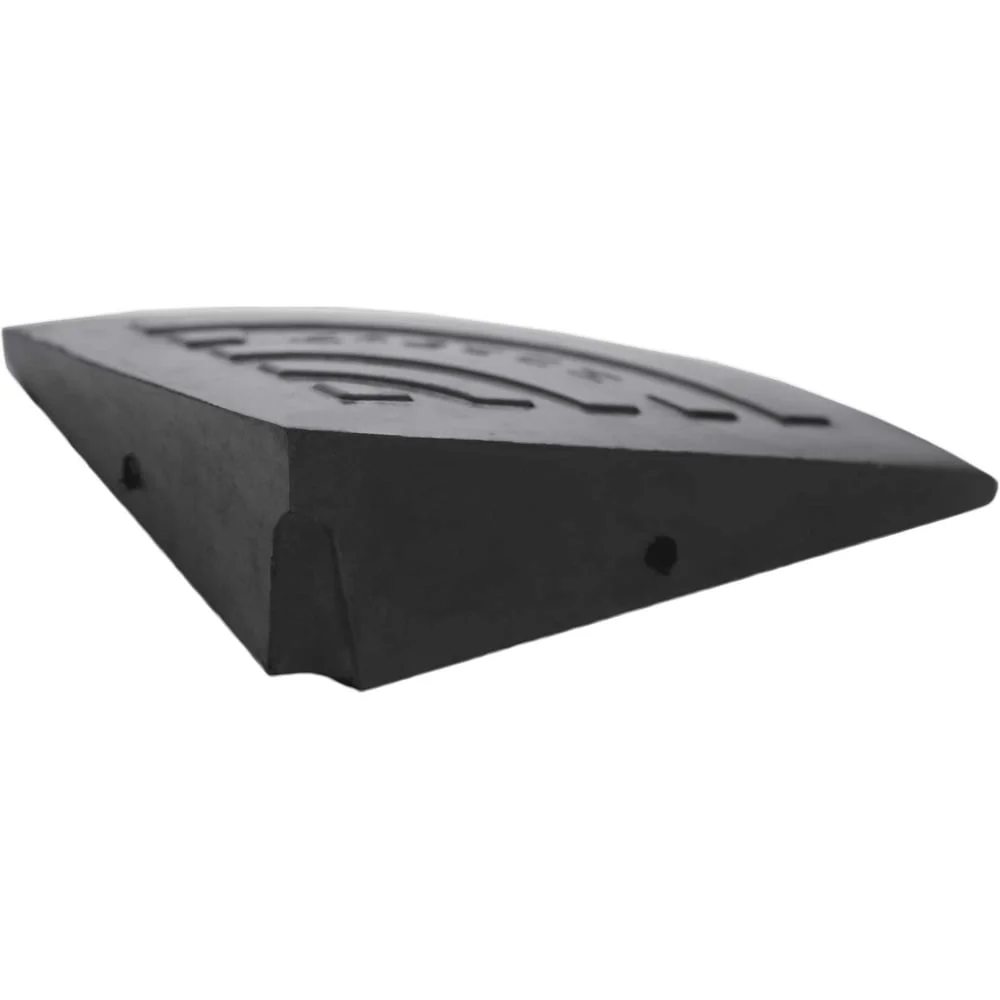 Резиновый съезд с бордюра ТЕХНОЛОГИЯ СР-100-2 черный 0,25x0,1x0,25 м