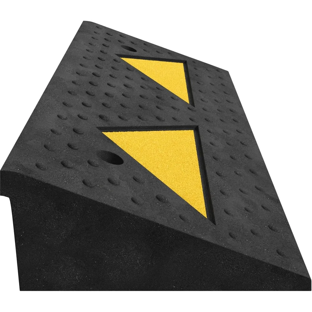 Съезд с бордюра ТЕХНОЛОГИЯ КОМПОЗИТ СП-100-1 основная часть с наклейкой