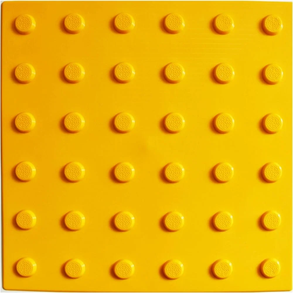 Тактильная плитка из ПВХ ПластФактор конус в ряд (преодолимое препятствие)
