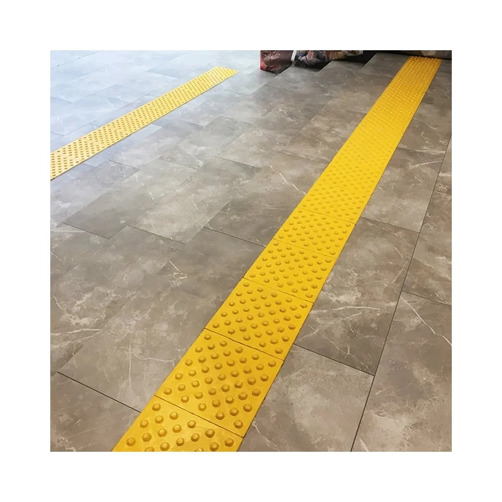 Тактильная плитка из ПВХ ПластФактор конус в шахматном порядке (непреодолимое препятствие)