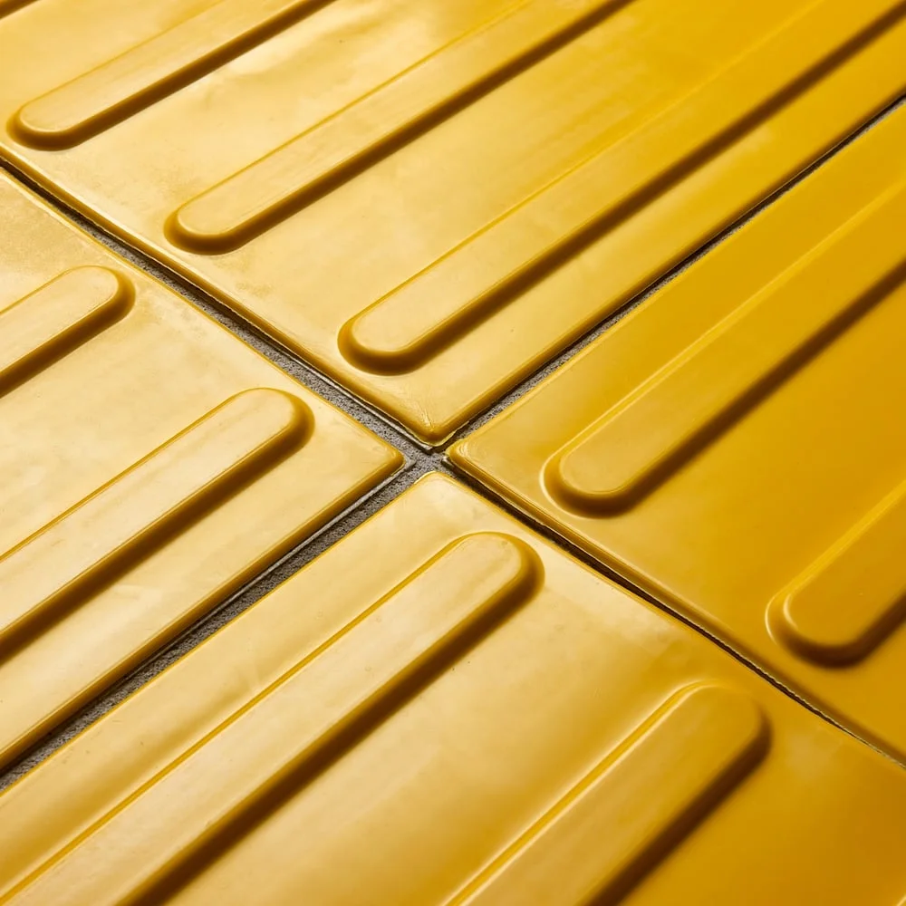 Тактильная плитка PALITRA TECHNOLOGY полоса 50245-1-PVC-300x300x4-Y-VI