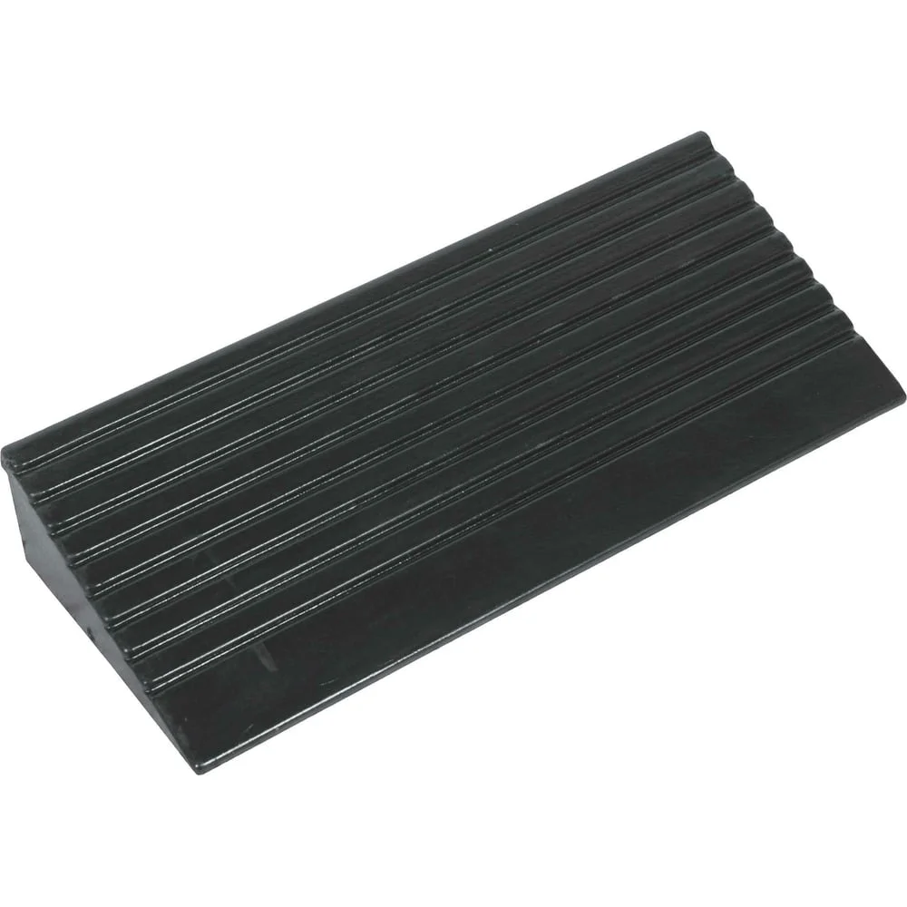 Резиновый съезд с бордюра ТЕХНОЛОГИЯ СР-100-1 черный, средняя часть 0,6x0,1x0,25 м